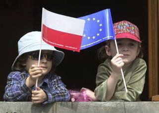 <p>Вступление Польши в Европейский Союз, НАТО и его последствия</p>