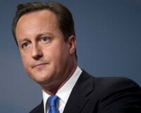 Британський прем'єр-міністр Девід Кемерон в ході дебатів у парламенті країни запевнив законодавців, що Лондон не буде вживати військових дій проти Сирії, поки інспектори ООН з хімзброї не залишать країну