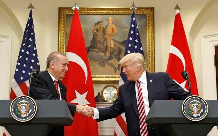 Президент Туреччини Р. Ердоган і президент США Д. Трамп