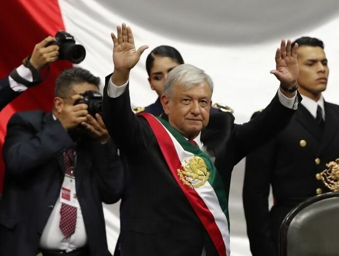 Інавгурація новообраного президента Мексики Л. Обрадора